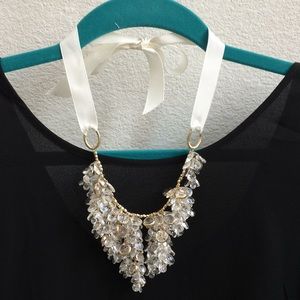 🎀 Crystal Cluster Ribbon Tie Necklace